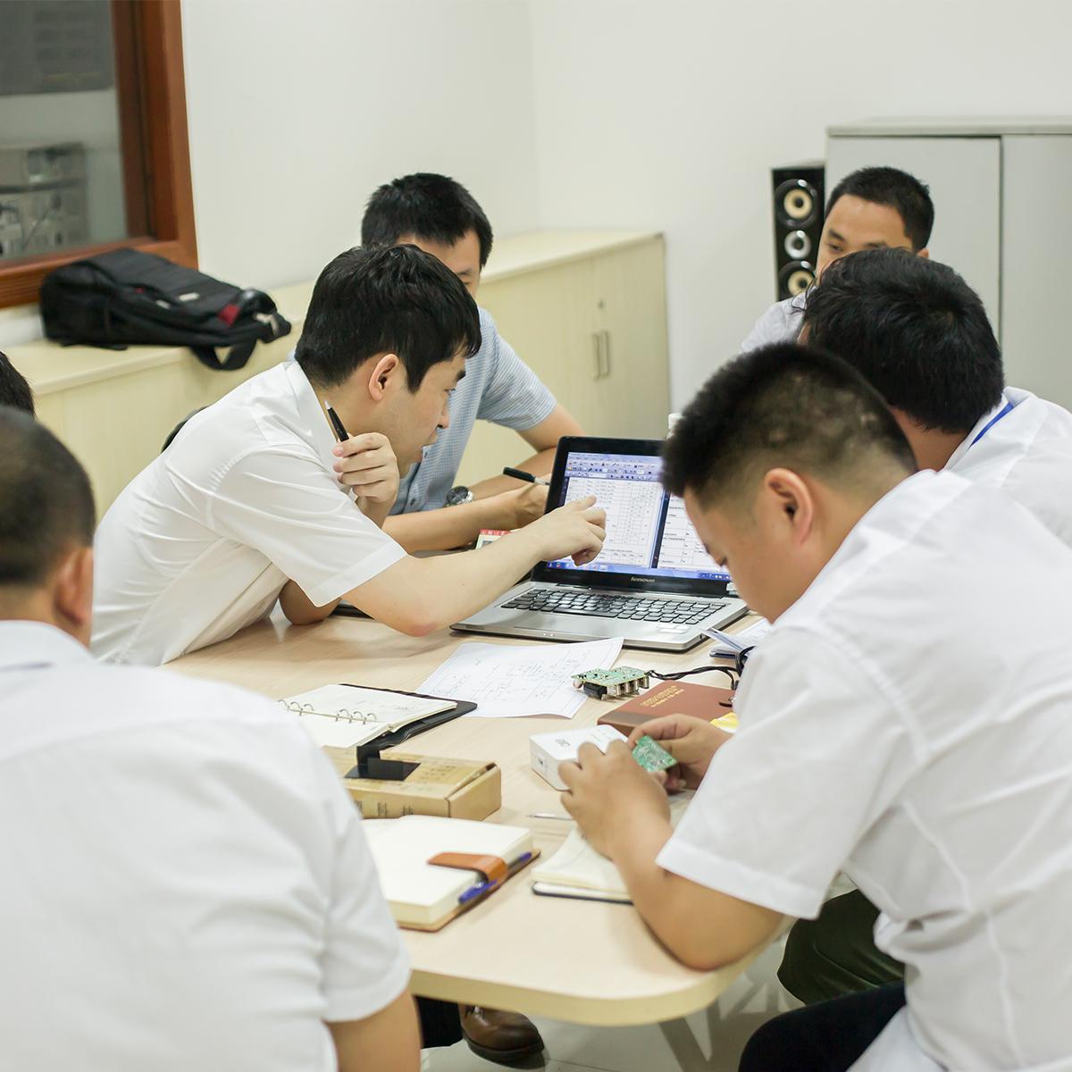 电源适配器的开发与设计