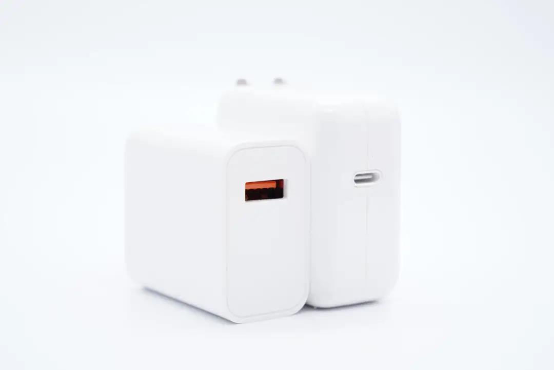 电源适配器 电源适配器