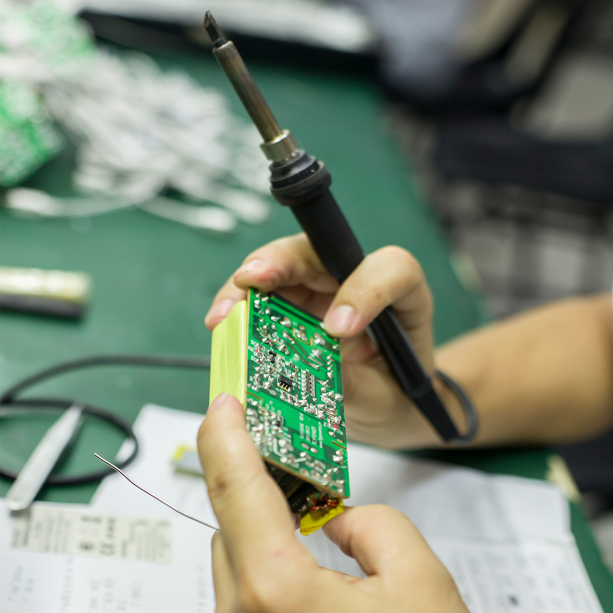 电源适配器漏电测试，泄漏电流越小越安全