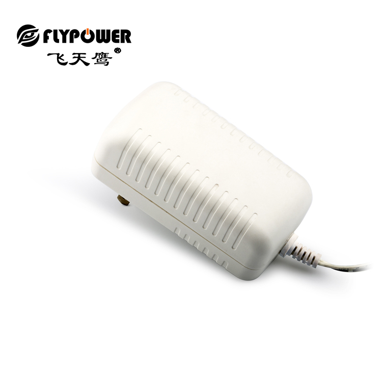 如何制造出外壳美观的电源适配器