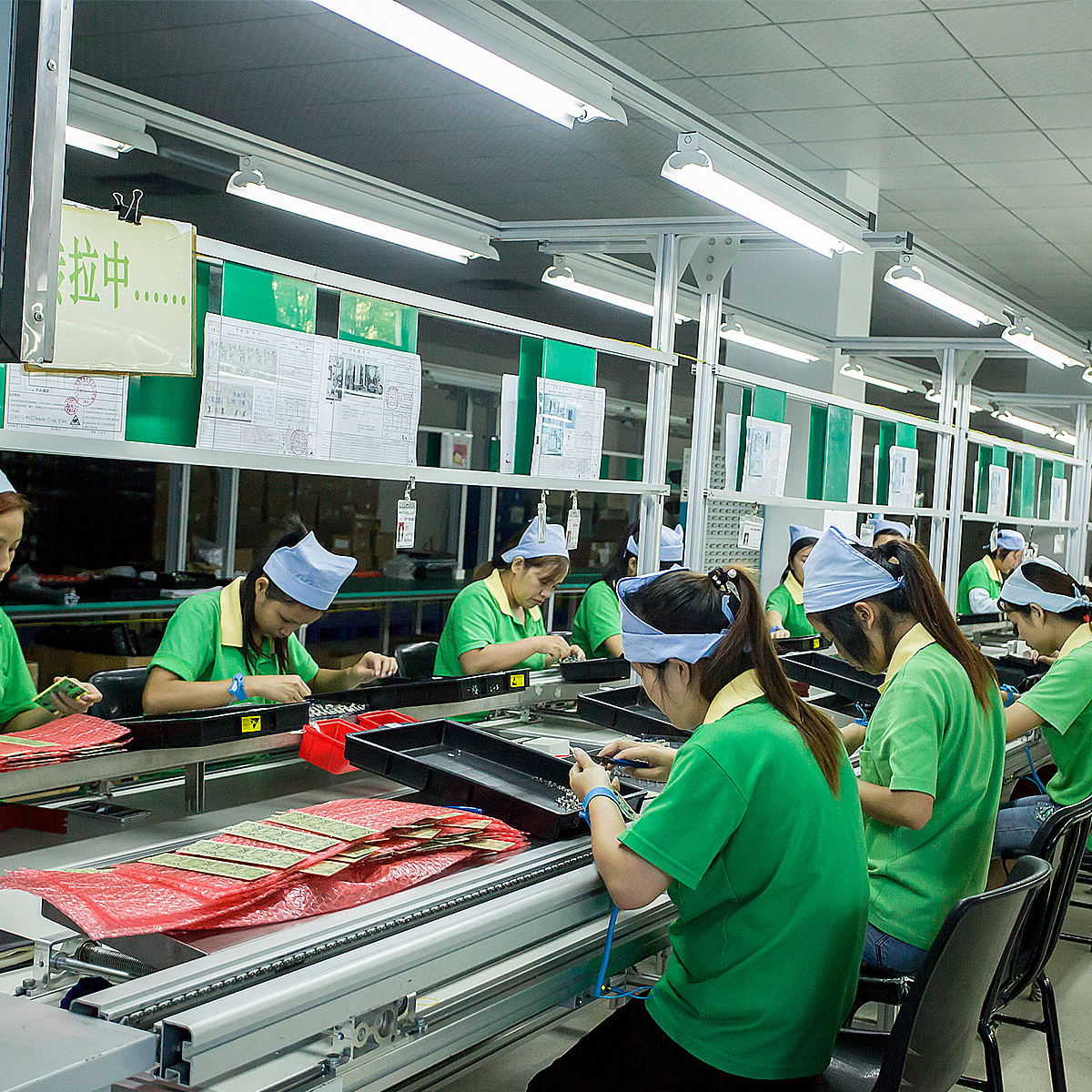 电源适配器选实力派厂家——深圳飞天鹰科技