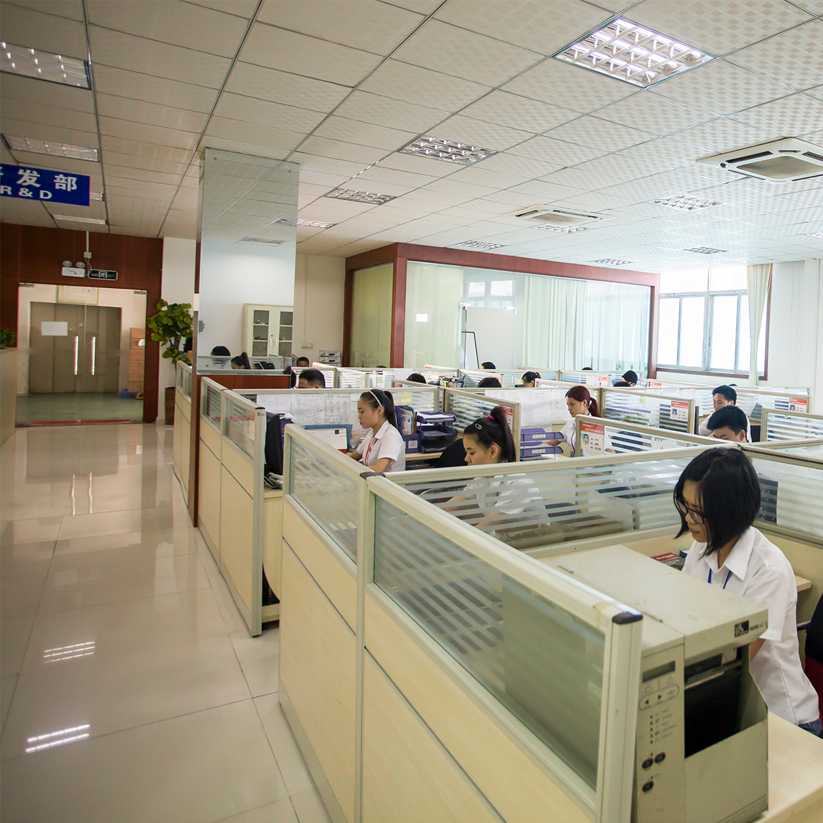 充电器、开关电源、电源适配器三者的区别