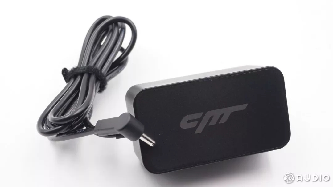 定制小音箱电源适配器哪家好？——深圳飞天鹰更专业