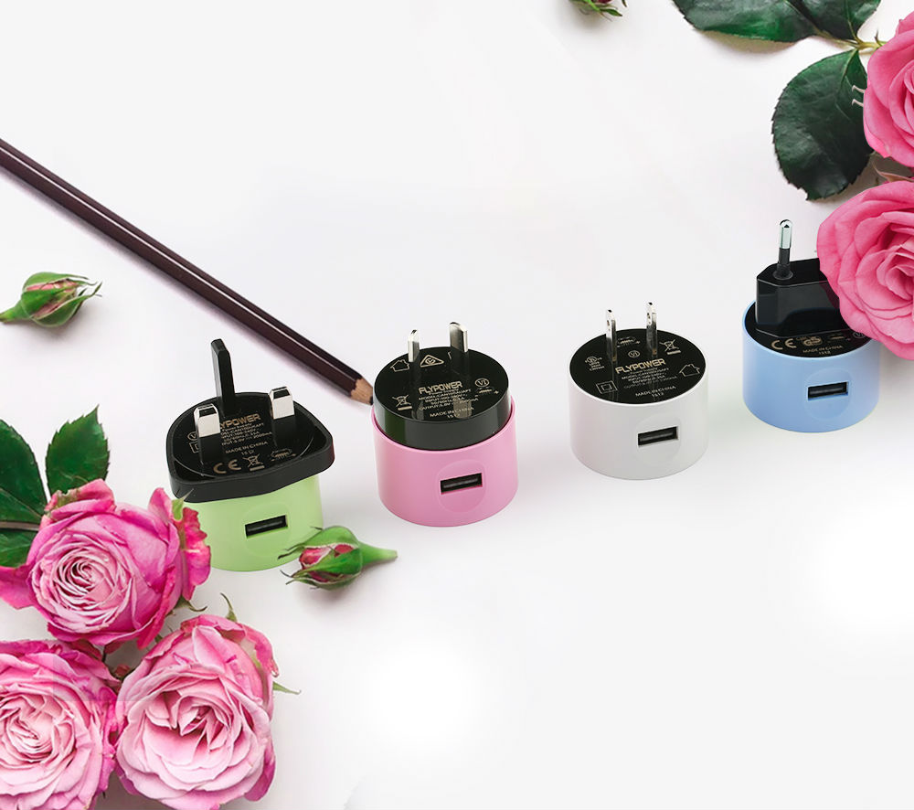 电源适配器充电时玩手机不安全？吓你的！