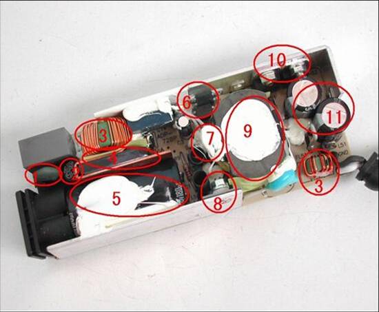 手动教你拆解笔记本电源适配器的方法——飞天鹰科技