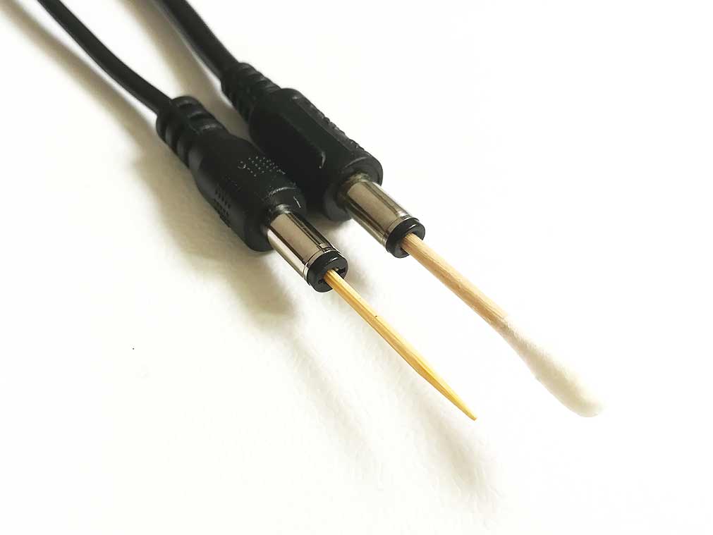 如何区分电源适配器DC插头规格？