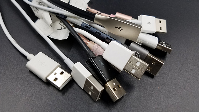 电源适配器厂家：什么样的数据线适合你？