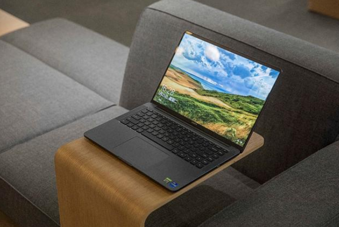 电源适配器厂家|windows11系统正式发布，你的电脑能升级吗？