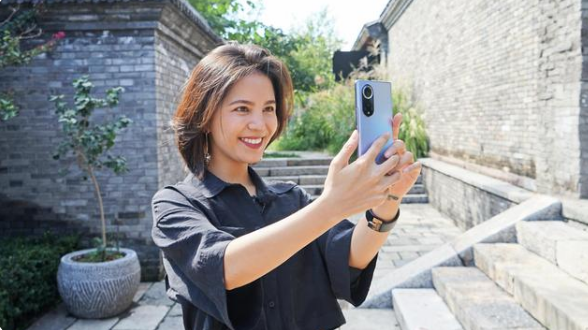 电源适配器厂家|华为召开新品发布会，发布nova9 系列