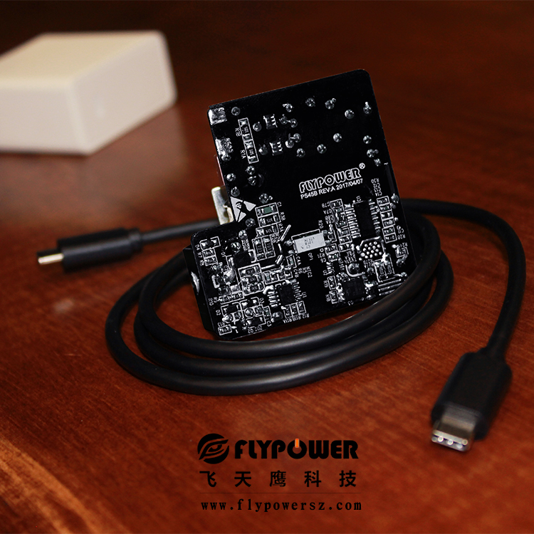 一个电源适配器都由哪些配件组成的