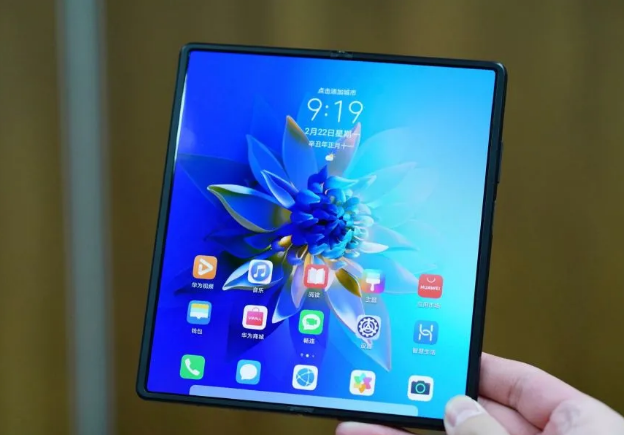 华为Mate X2搭配55W PD电源适配器，真正实现秒充电